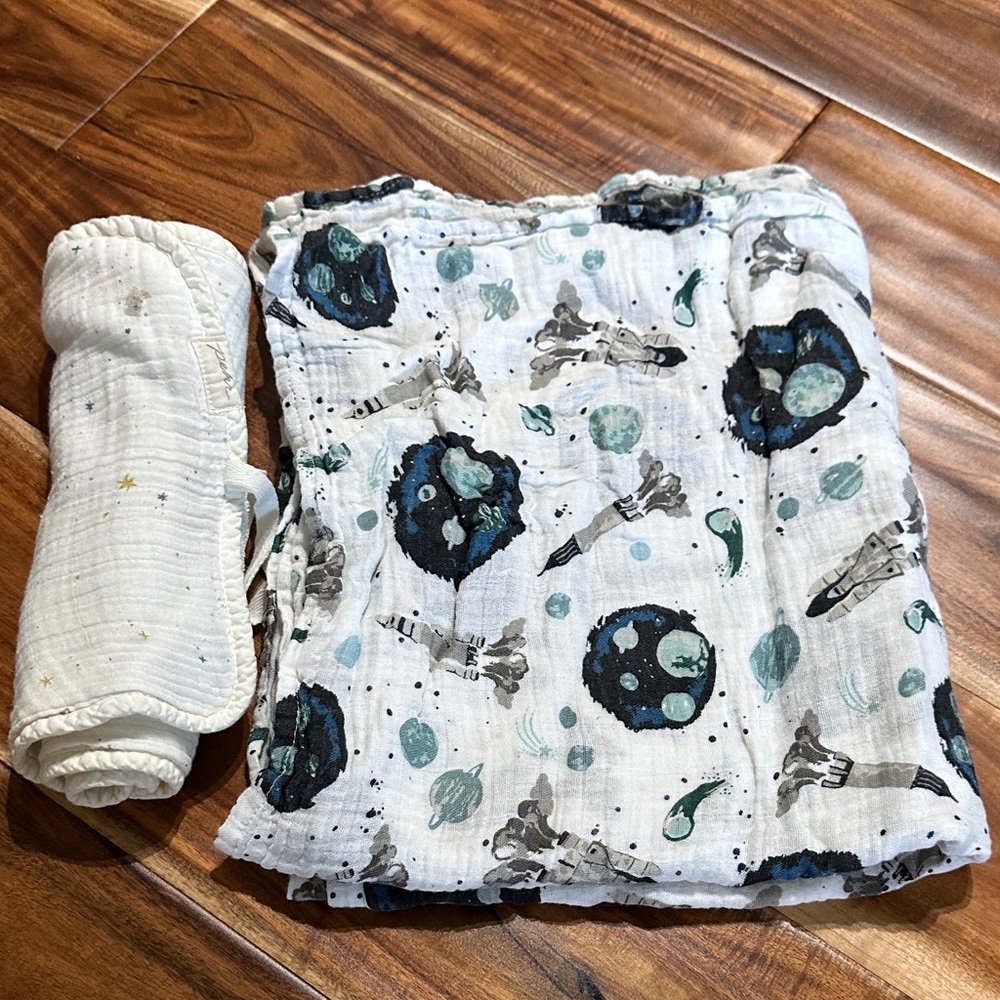 Bebe au Lait Space Print Muslin Swaddle & Pehr Stars Burp Cloth